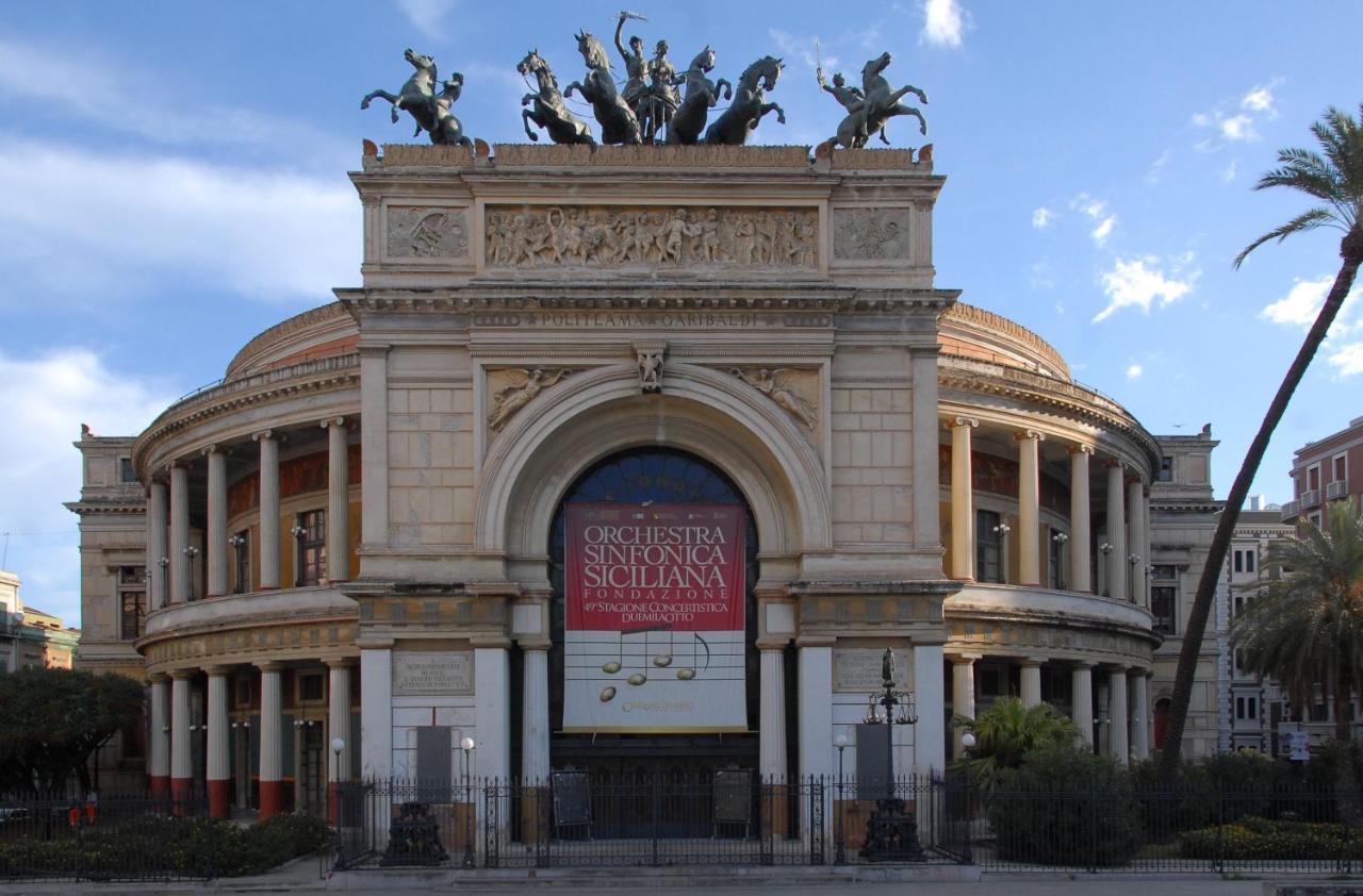 Piazza Politeama Apartamento Palermo Exterior foto